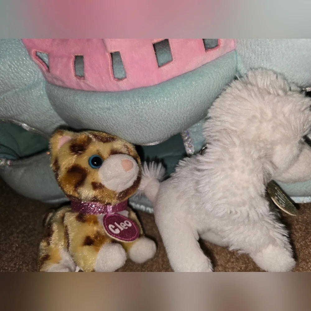 Plush Small Pet Castle Bed with Pink & Light Blue Accents